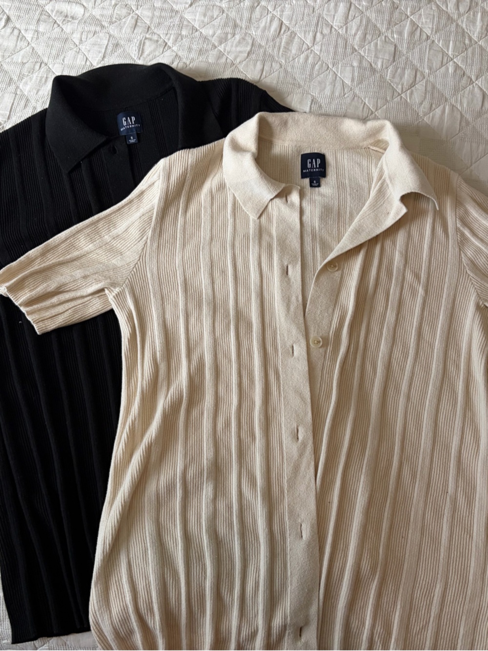 GAP Maternity Ribbed Short Sleeve Knit cardigan Tops - Black and Cream